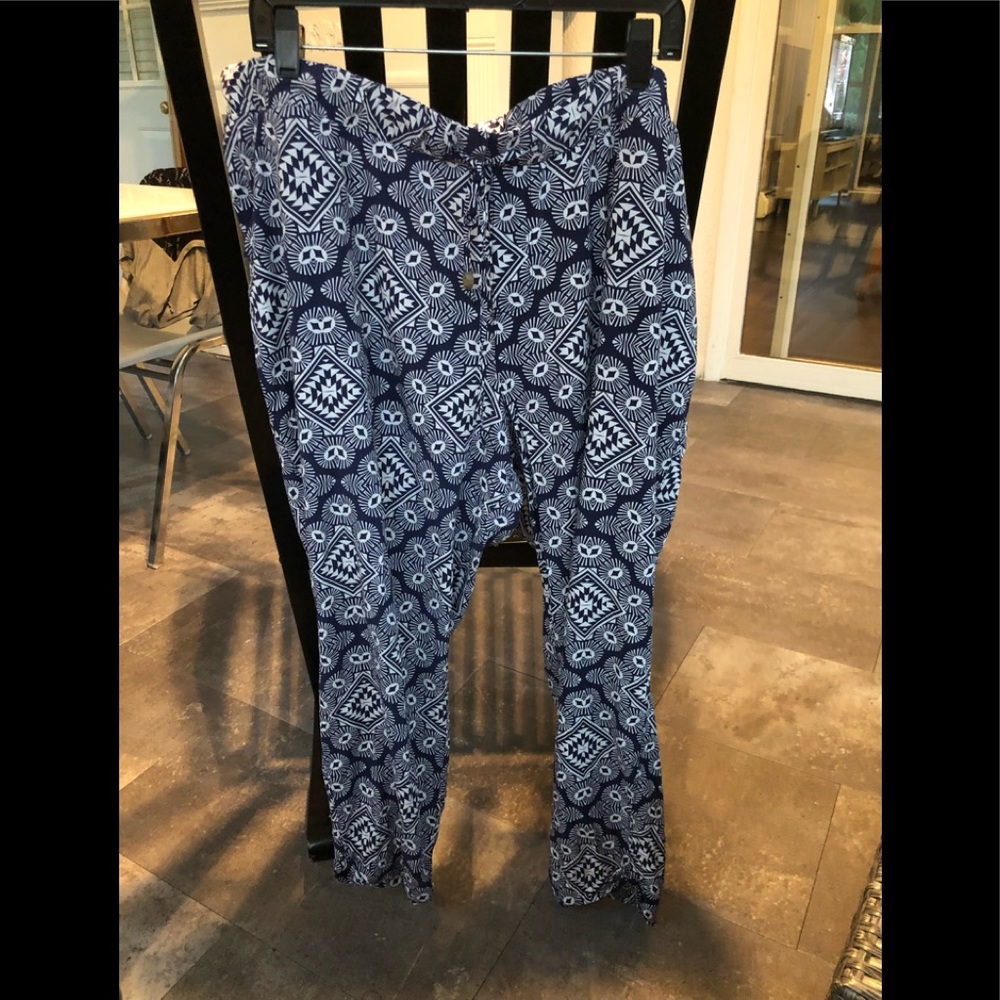 Women’s plus size pants